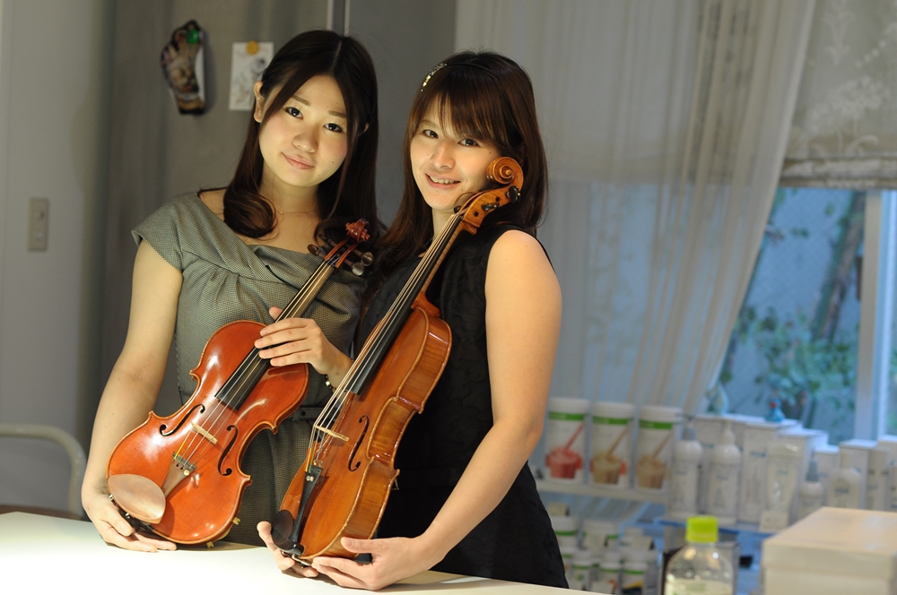 写真:女子弦楽アンサンブルBloom Quartet & EnsembleよりViolin & Viola Duo